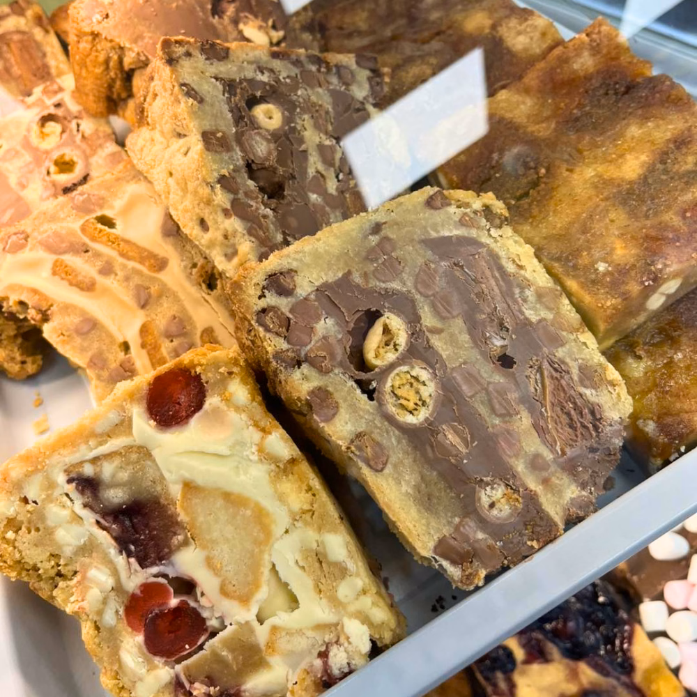 The Ultimate Guide to Vegan Ice Cream in Freckleton & Preston: Why Truly Scrumptious is a Must-Visit