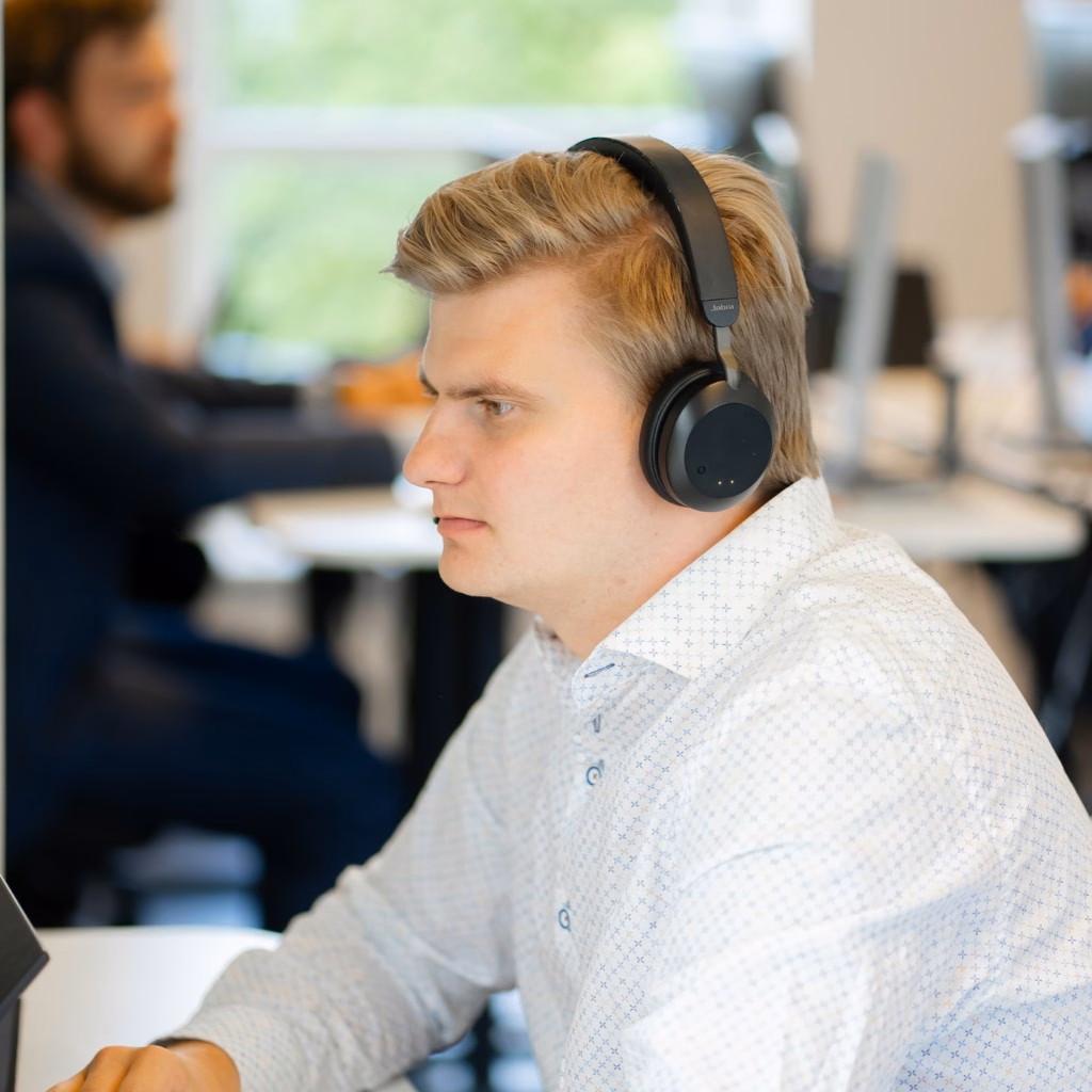 5 typiske fejl danske B2B-virksomheder begår, når de forsøger at booke møder selv — og hvordan et eksternt salgsteam gør det anderledes