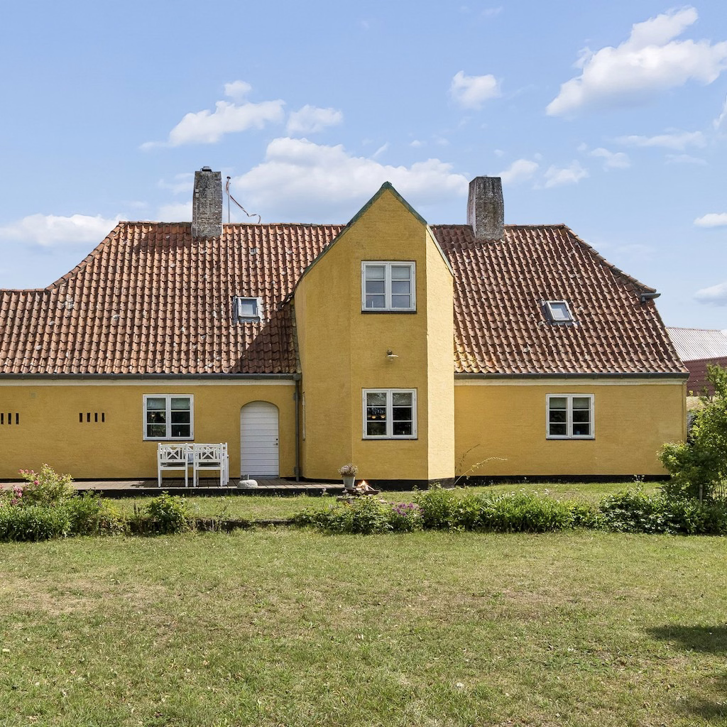 Hvad koster det egentlig at sælge bolig på Bornholm? En praktisk gennemgang